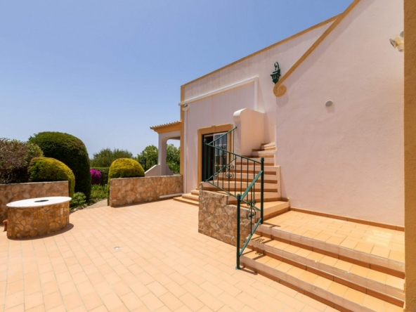 Beautiful 3-bedroom villa in Porto Dona Maria to rent