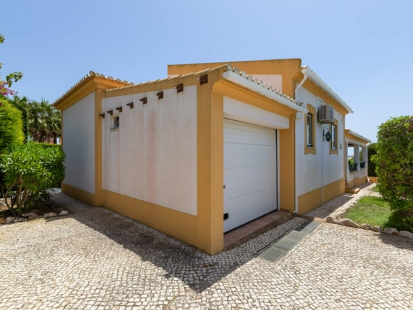 Beautiful 3-bedroom villa in Porto Dona Maria to rent
